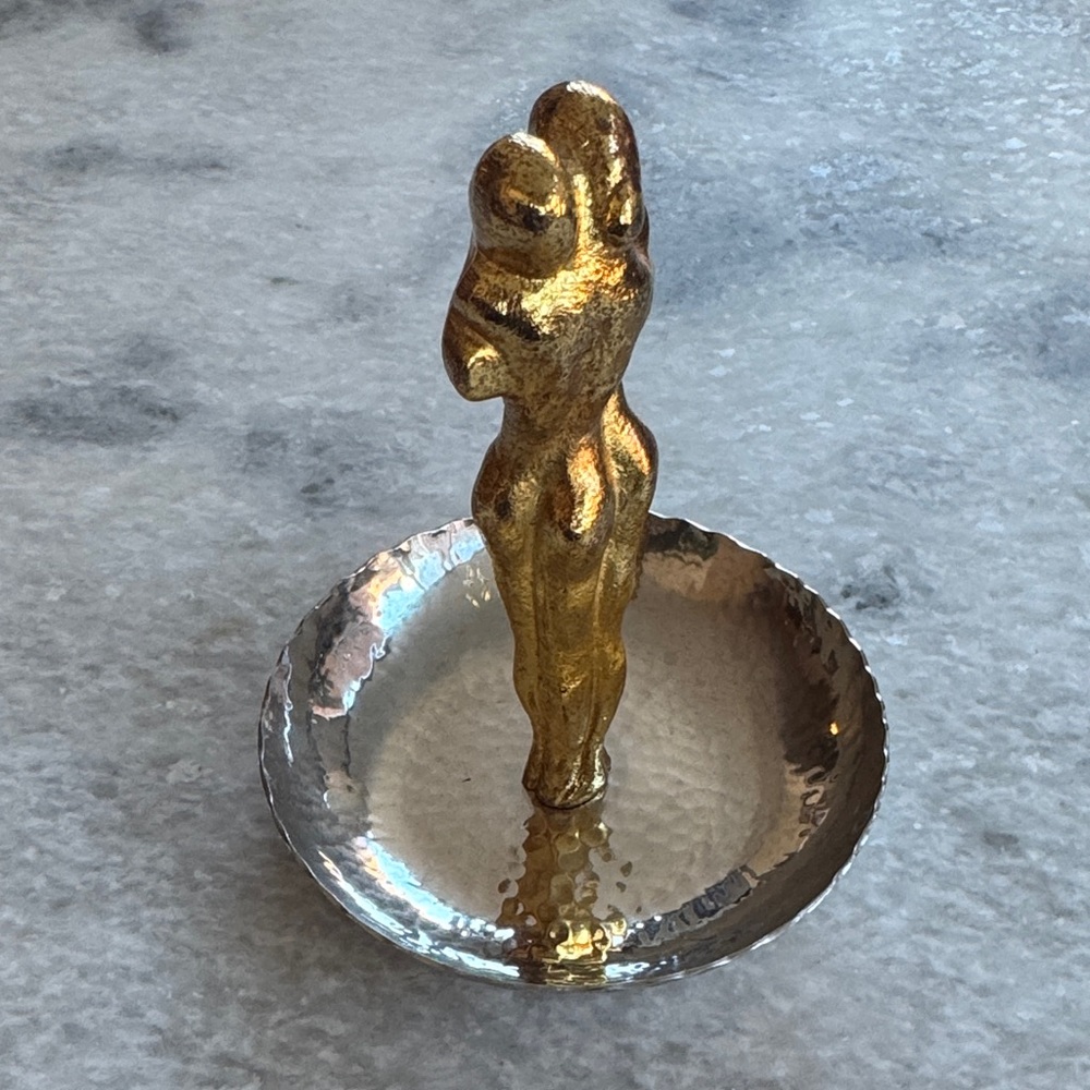 Michael Aram Ring Catch - Adam and Eve (male and female figures in embrace)